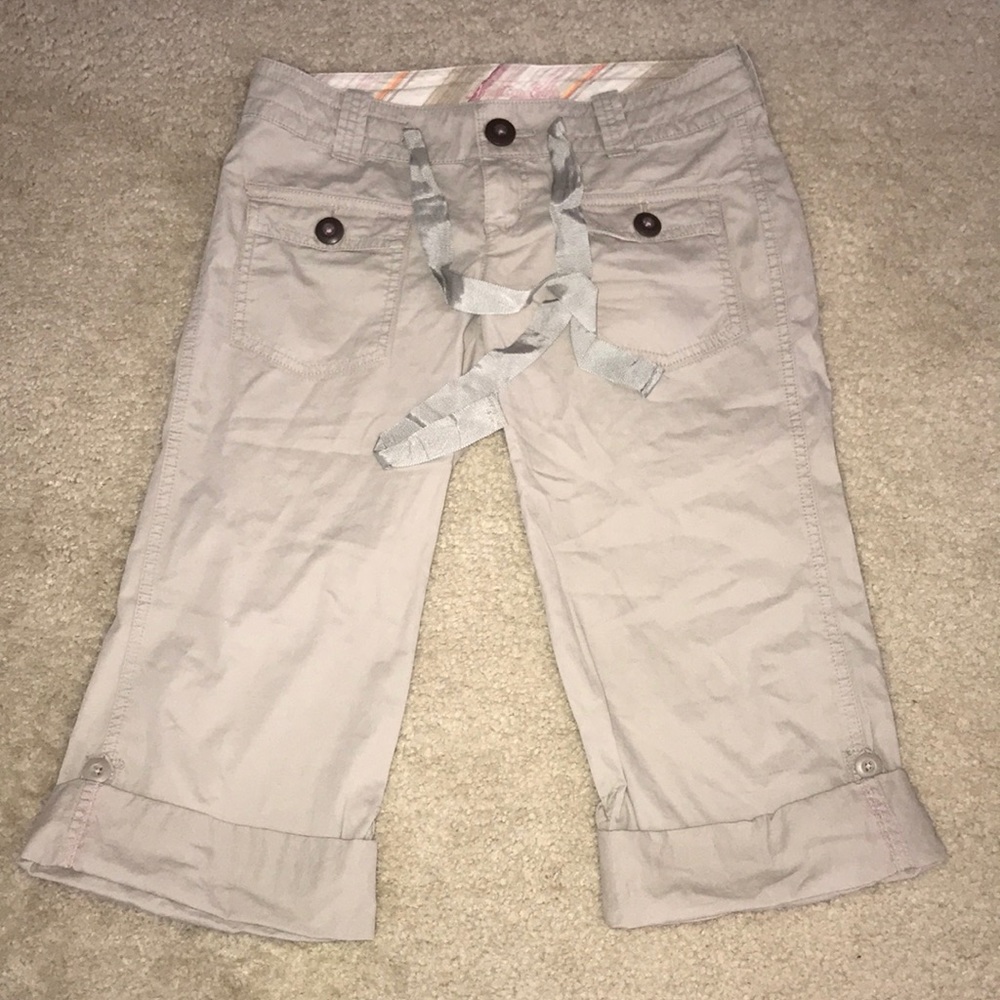 NWT American Eagle Khaki Capris